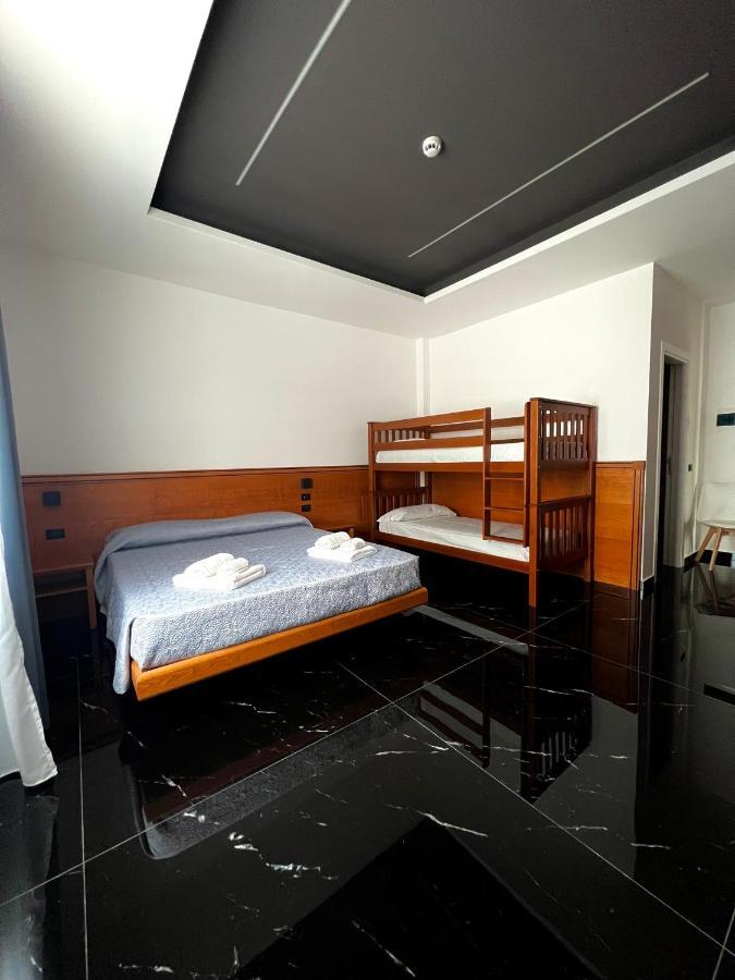 Hotel Tea Deluxe - Praia Praia a Mare Luaran gambar