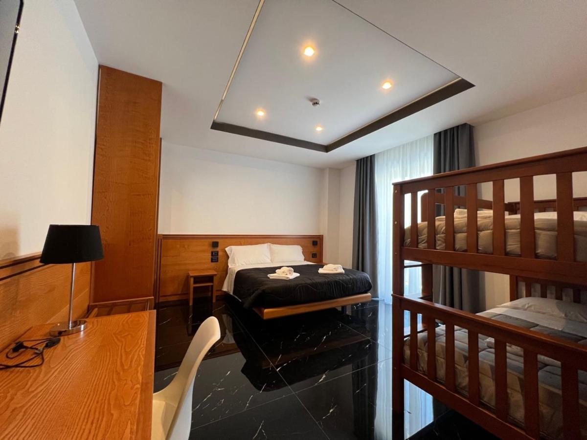 Hotel Tea Deluxe - Praia Praia a Mare Luaran gambar